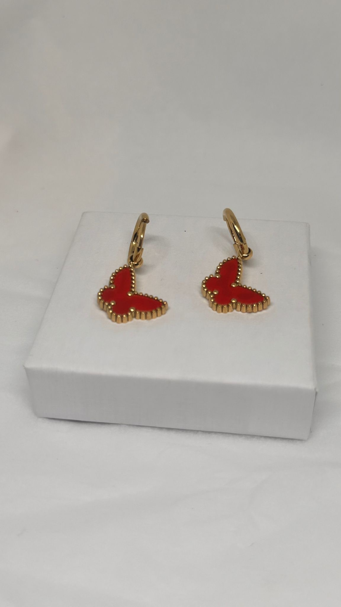 Boucles BUTTERFLY – Créoles dorées premium