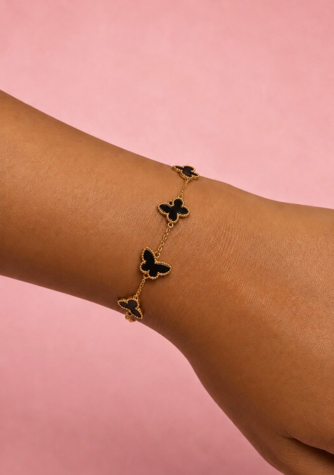 Bracelet BUTTERFLY Noir – Chaîne dorée premium