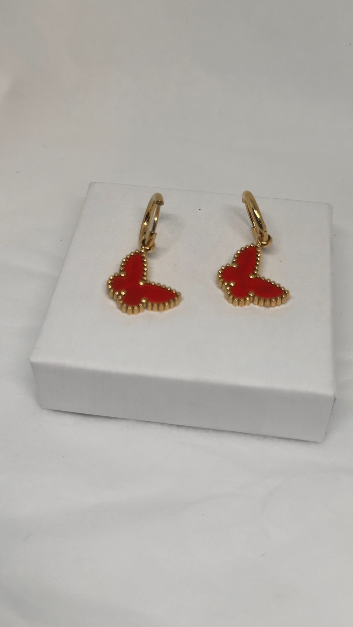 Boucles BUTTERFLY – Créoles dorées premium